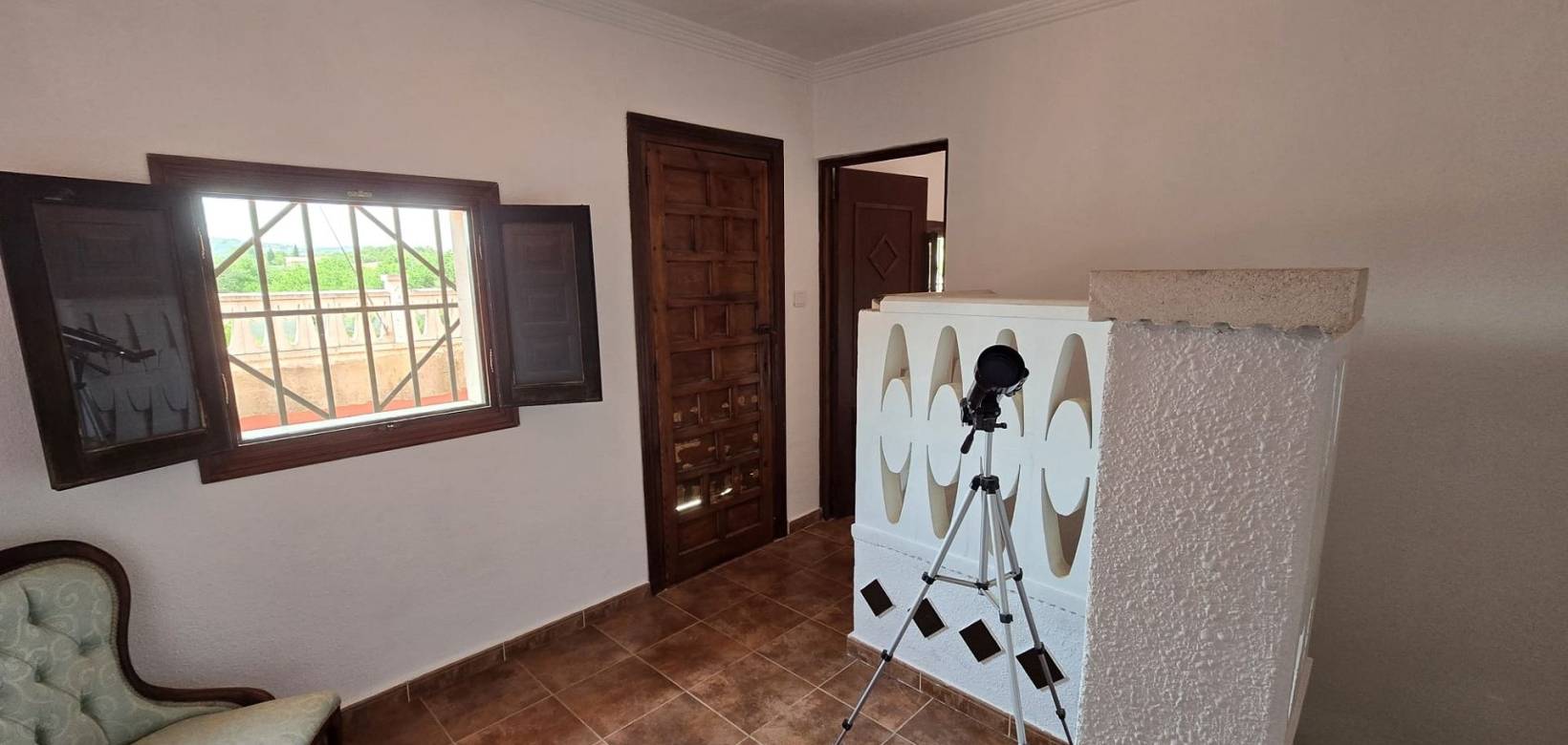 Wederverkoop - Detached villa - 