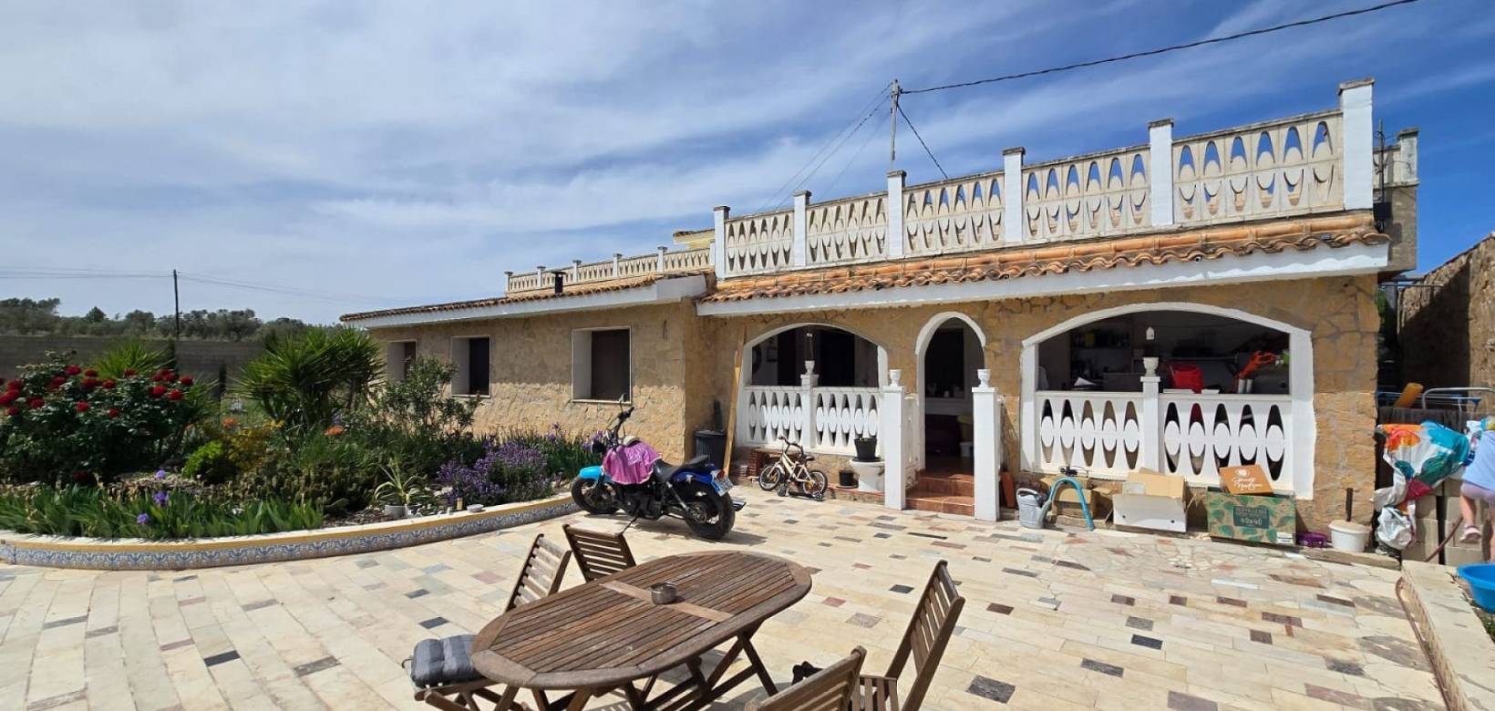 Wederverkoop - Detached villa - 