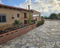 Wederverkoop - Detached villa - 