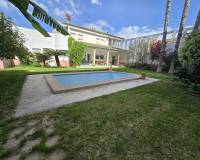 Wederverkoop - Detached villa - 