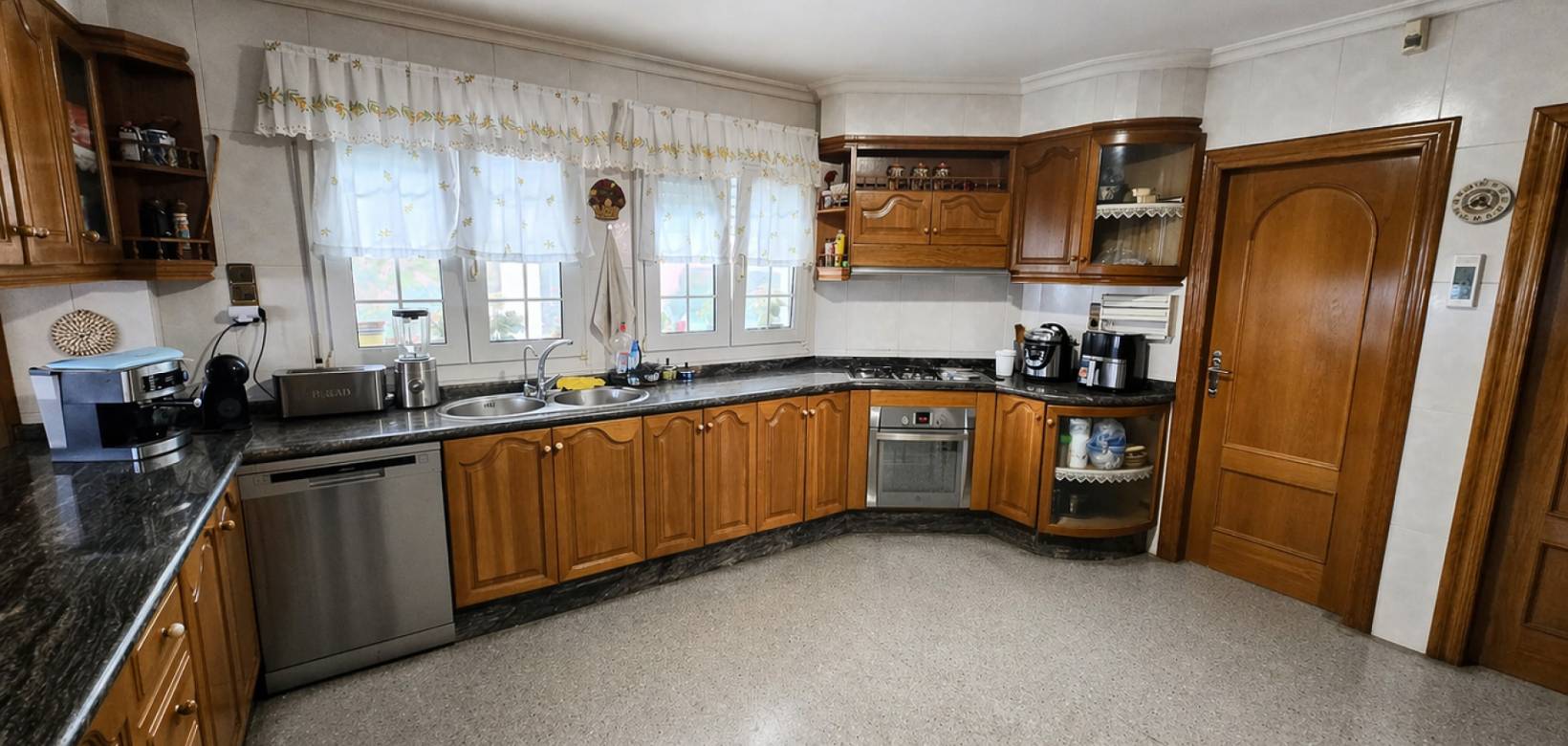 Wederverkoop - Detached villa - 