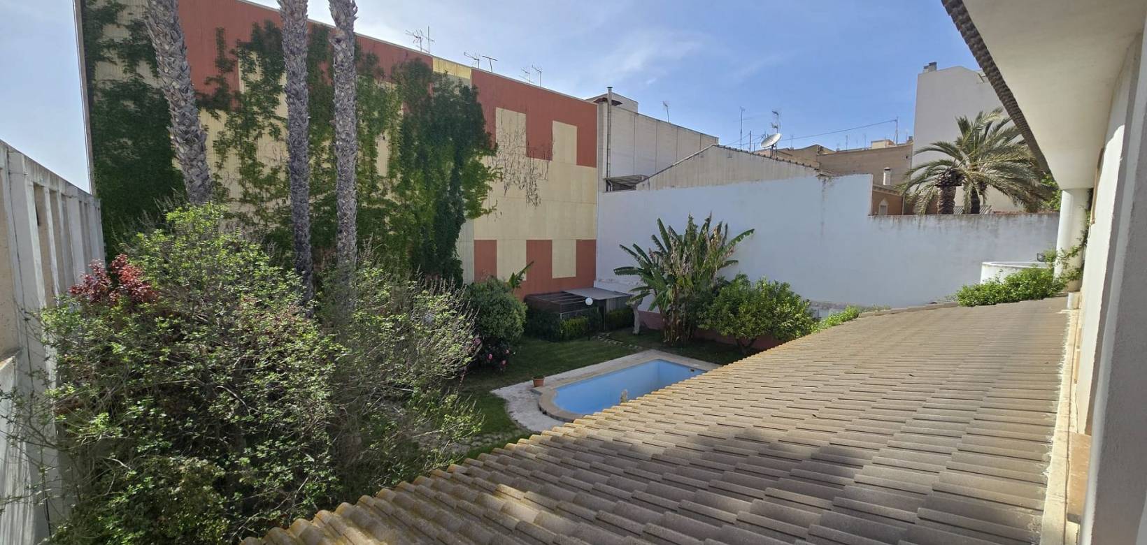 Wederverkoop - Detached villa - 