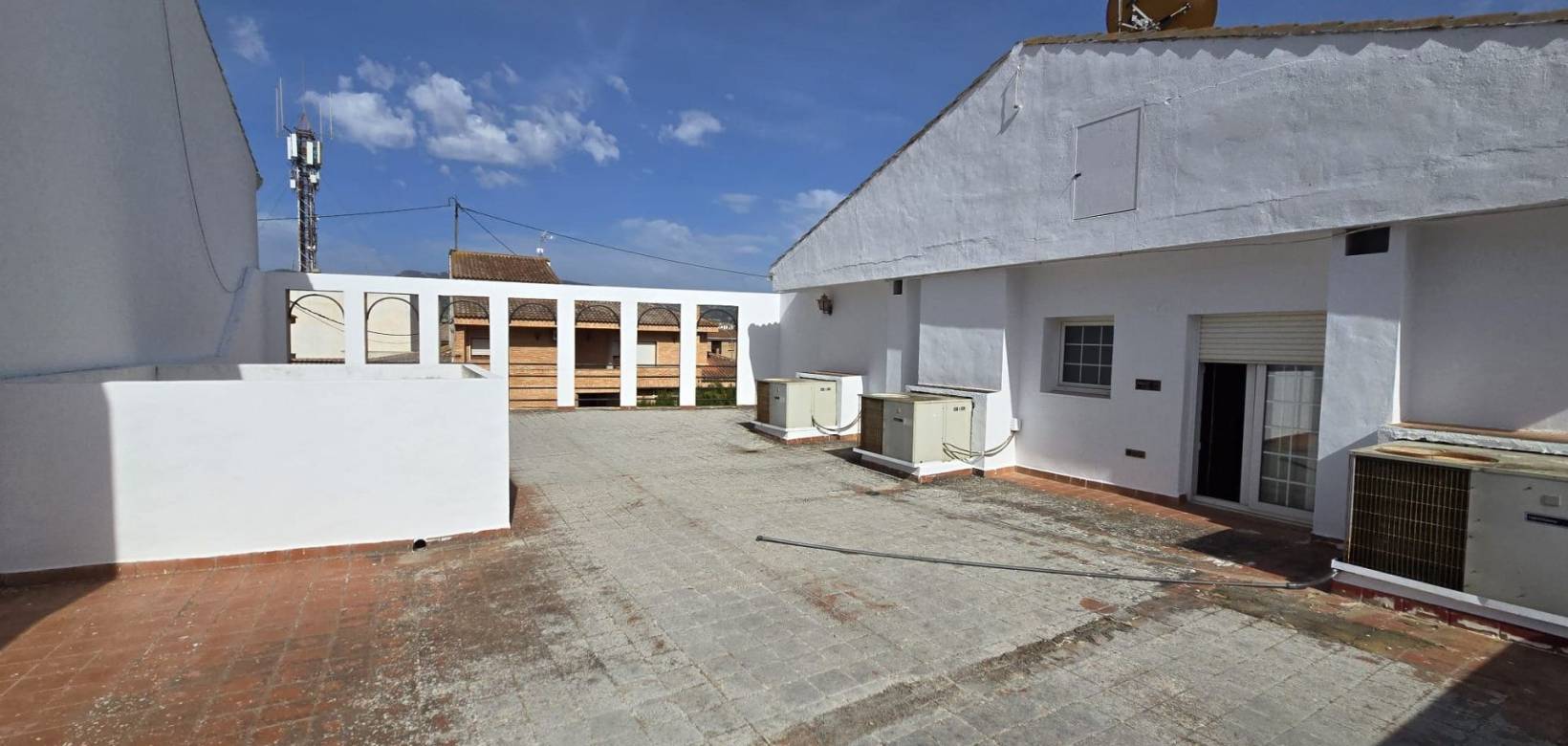 Wederverkoop - Detached villa - 