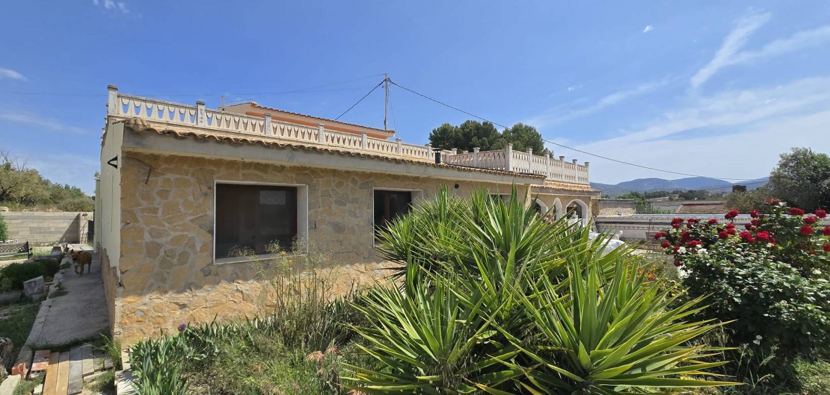 Wederverkoop - Detached villa - 