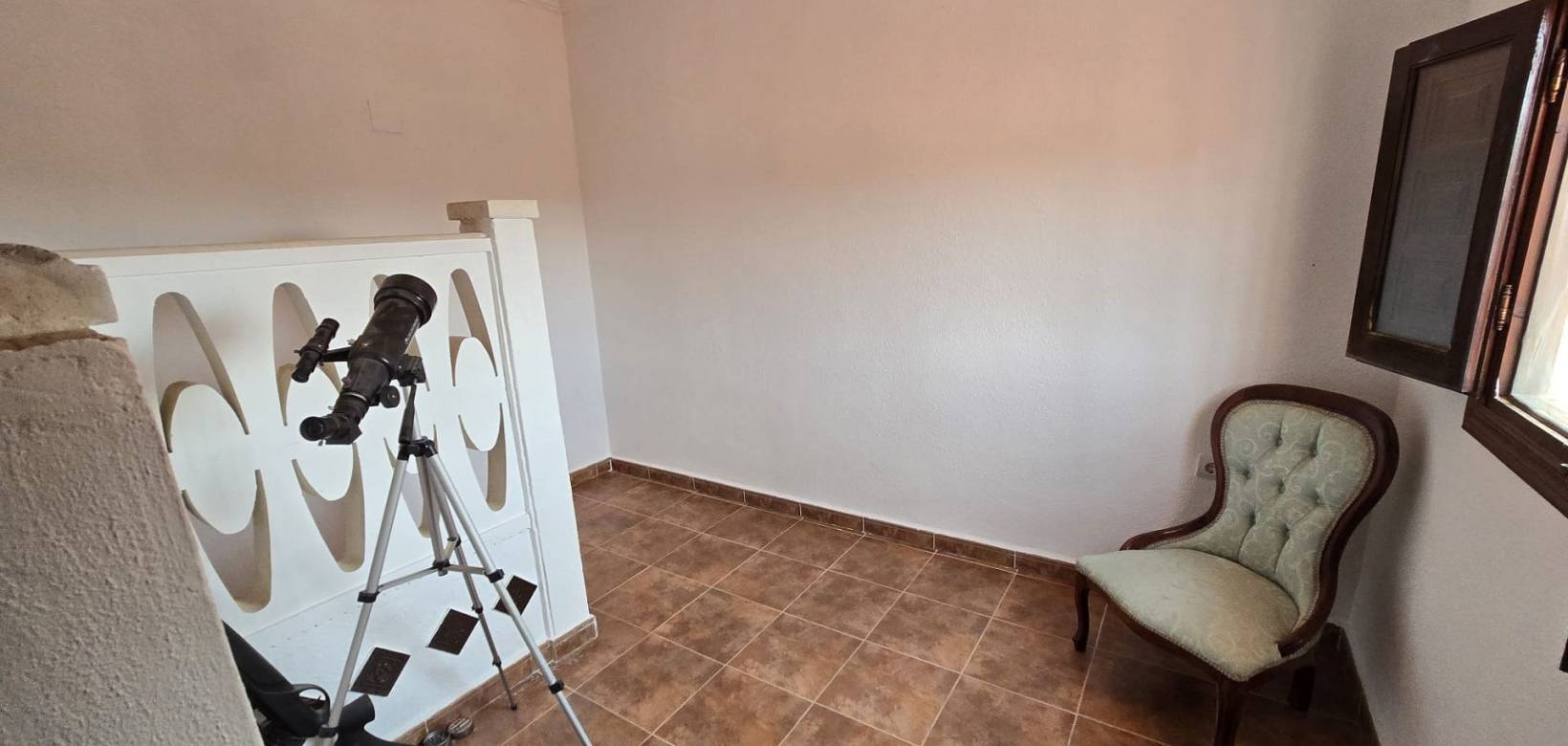 Wederverkoop - Detached villa - 