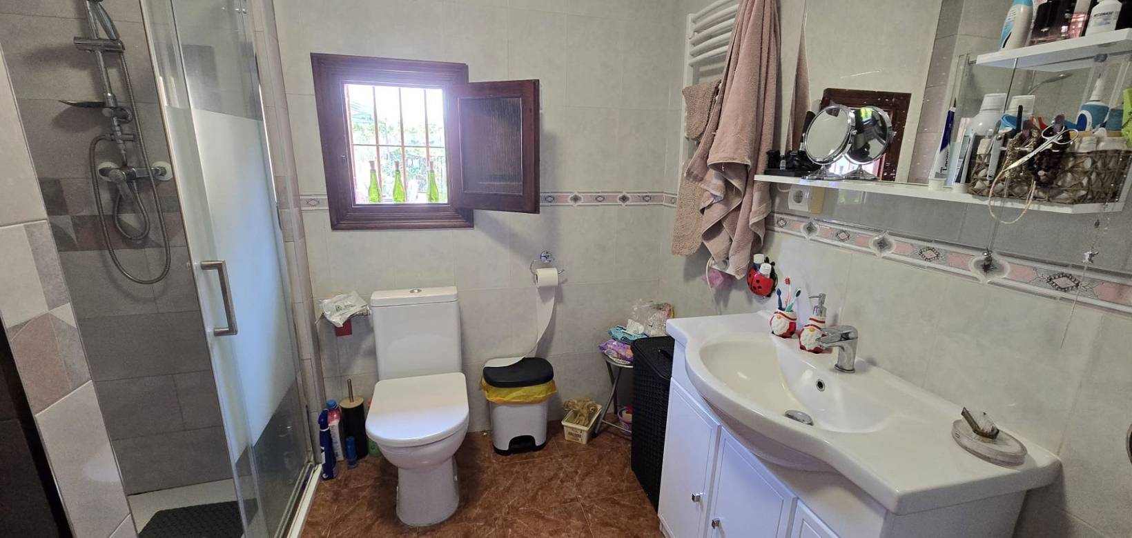 Wederverkoop - Detached villa - 