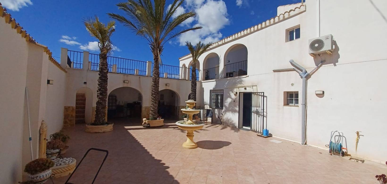 Wederverkoop - Landhuis - Pinoso - 