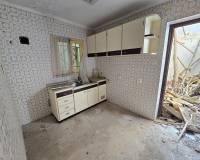 Wederverkoop - Restoration project - 