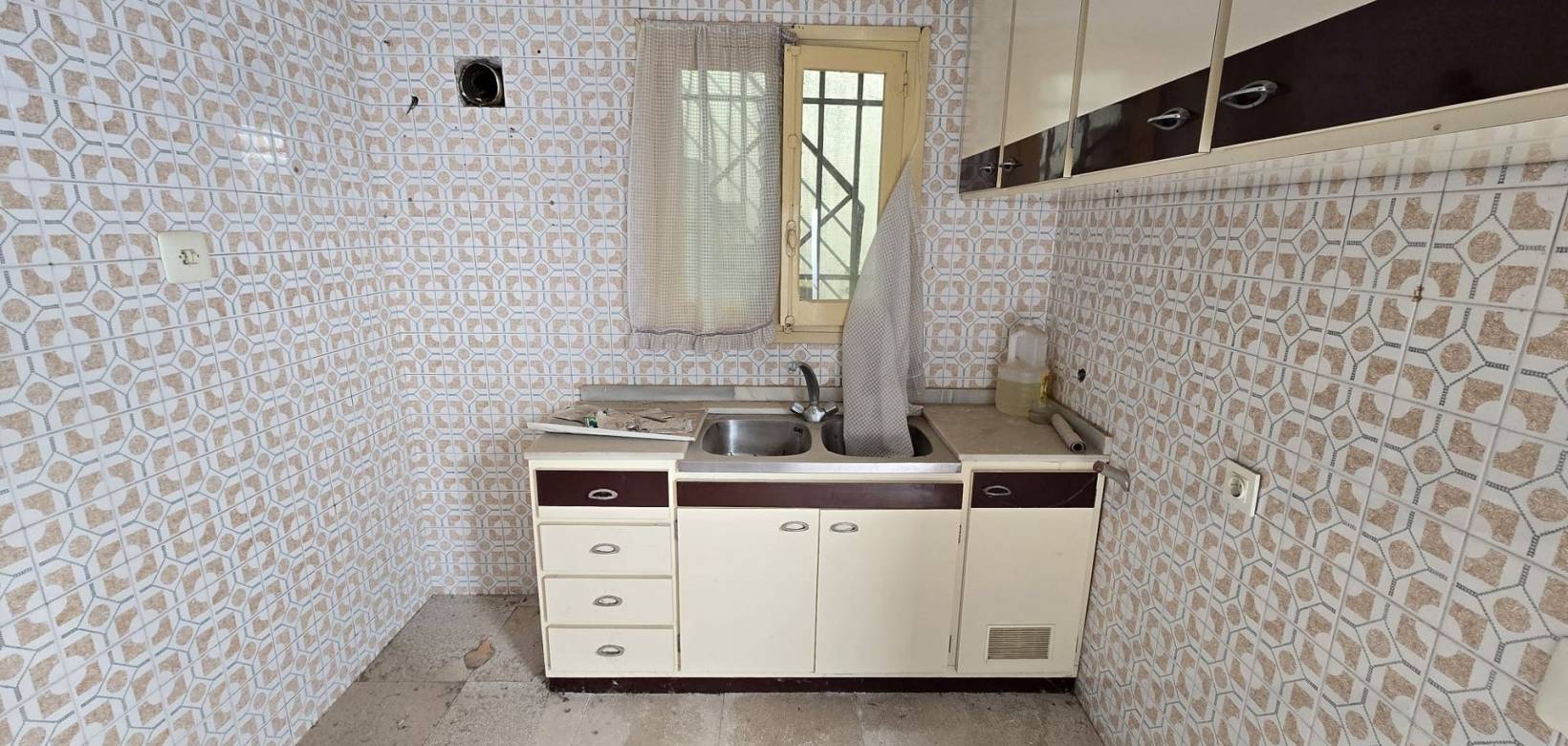 Wederverkoop - Restoration project - 