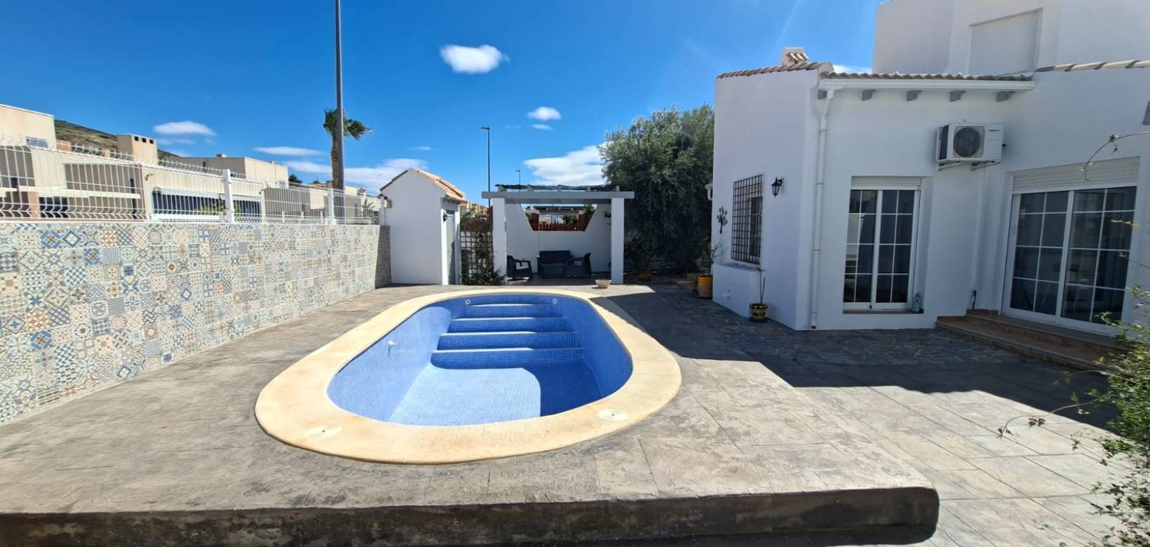 Wederverkoop - Villa - Fortuna - Urbanizacion Las Kalendas