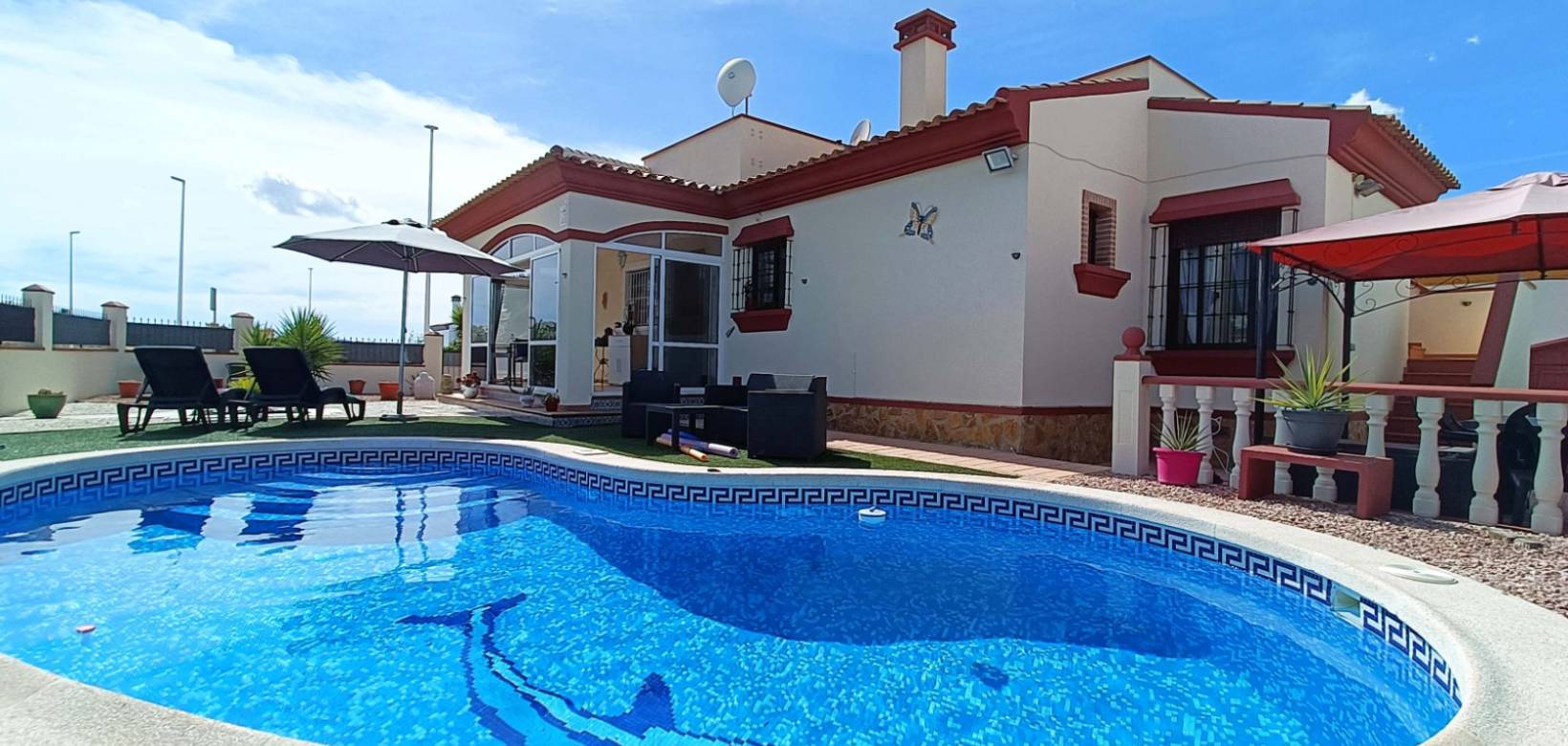 Wederverkoop - Villa - Hondón de las Nieves