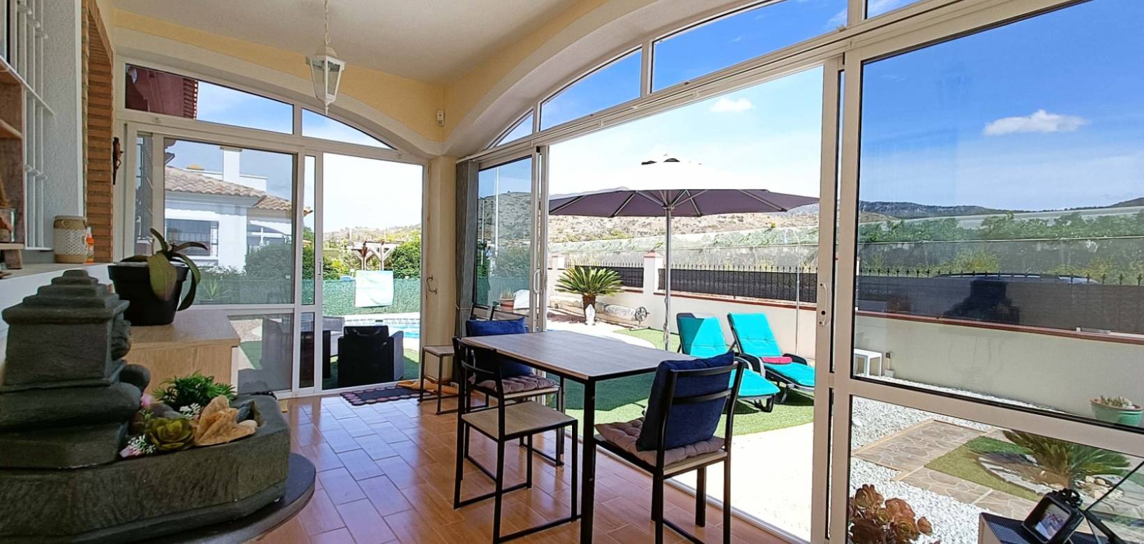 Wederverkoop - Villa - Hondón de las Nieves