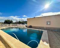 Wederverkoop - Villa - Hondón de las Nieves