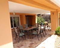 Wederverkoop - Villa - Hondón de las Nieves - 