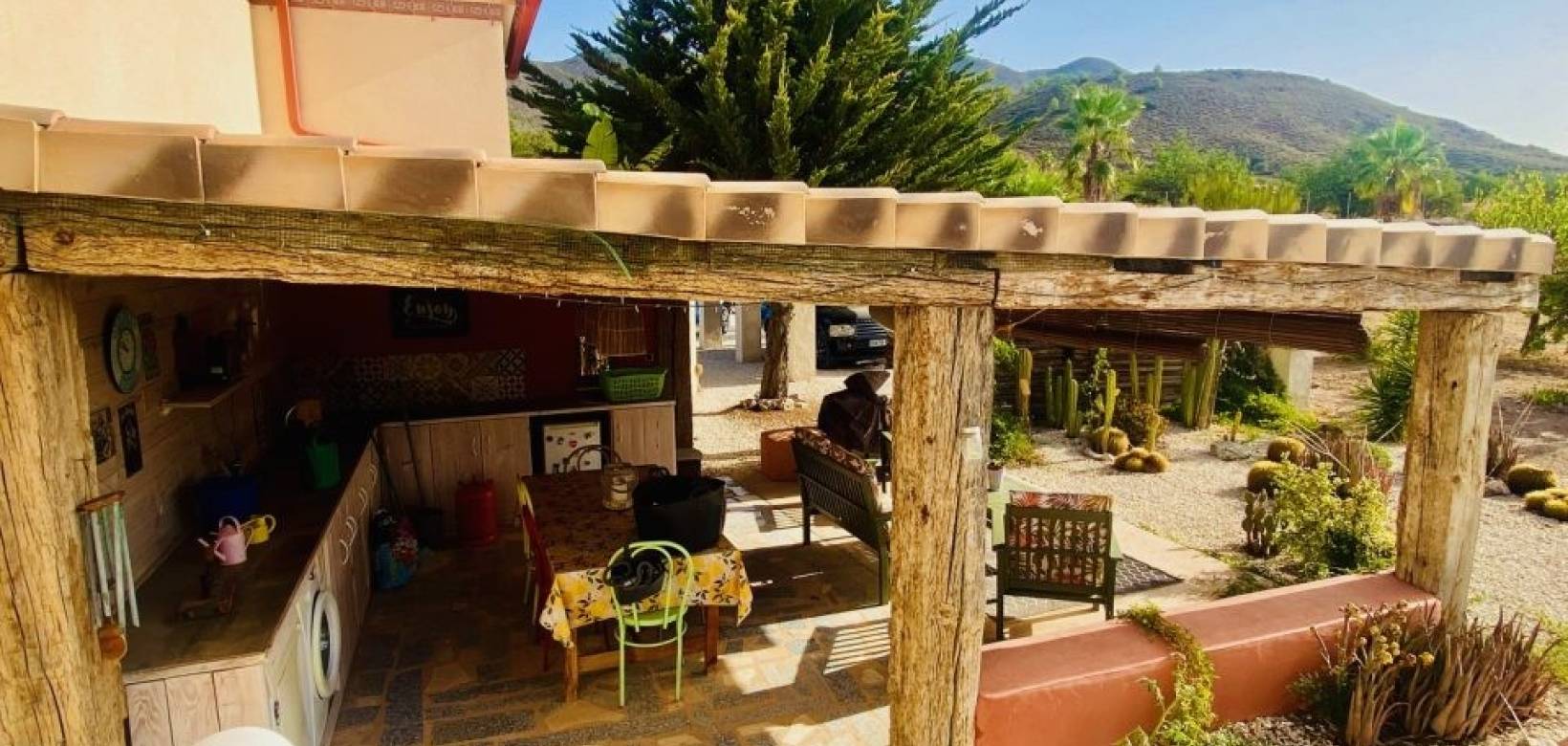 Wederverkoop - Villa - Hondón de las Nieves