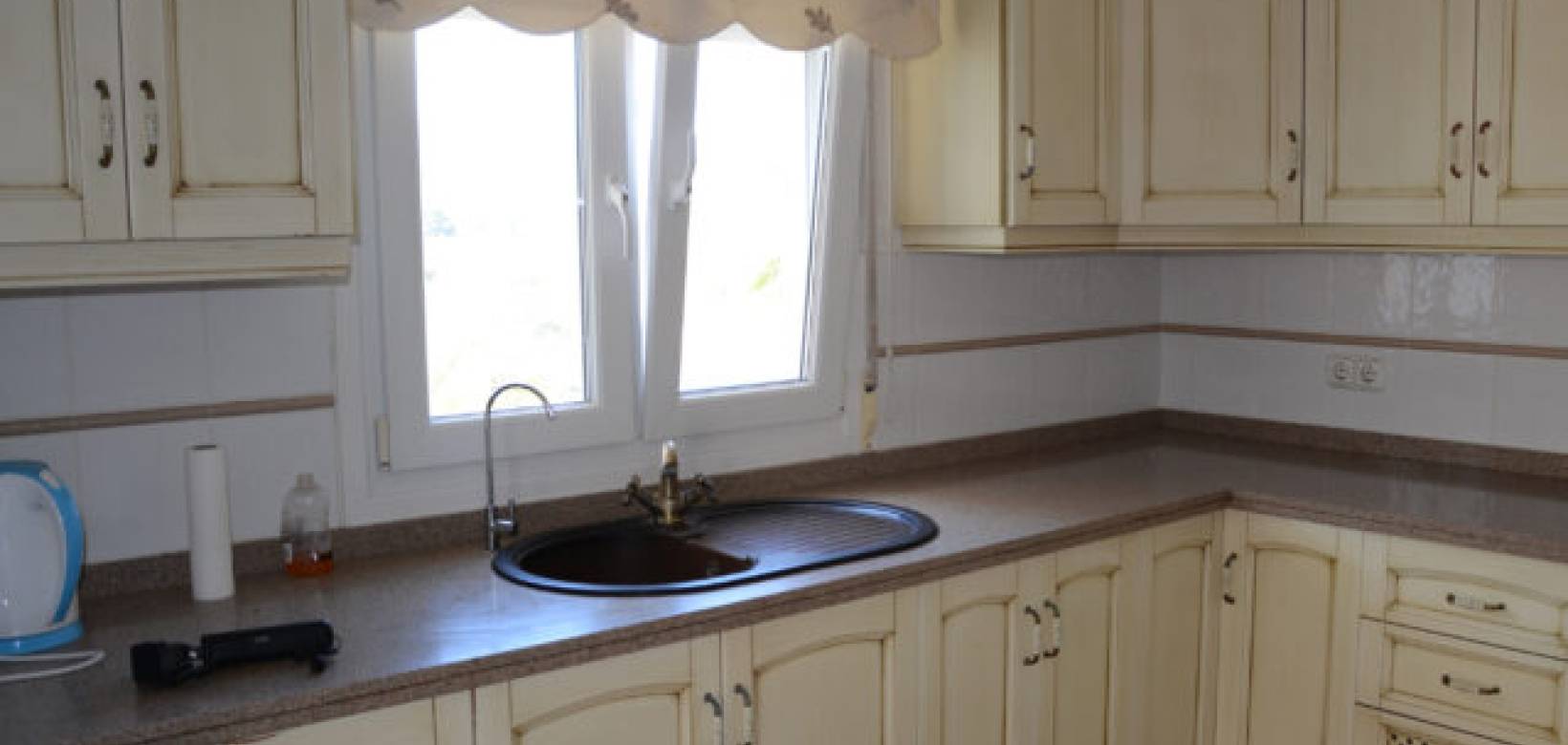 Wederverkoop - Villa - Hondón de las Nieves