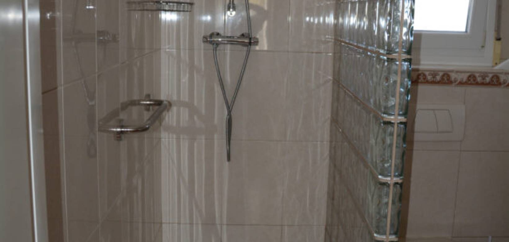 Wederverkoop - Villa - Hondón de las Nieves