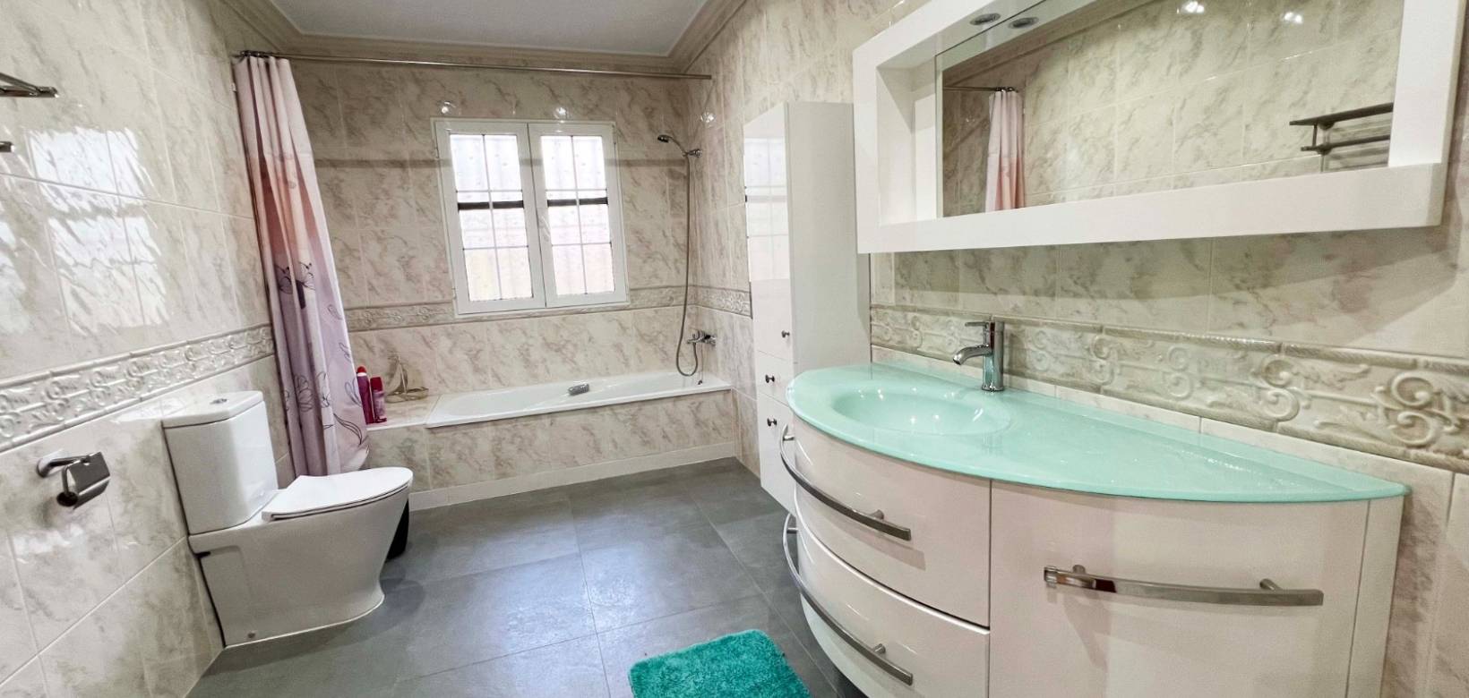 Wederverkoop - Villa - Hondón de los Fráiles