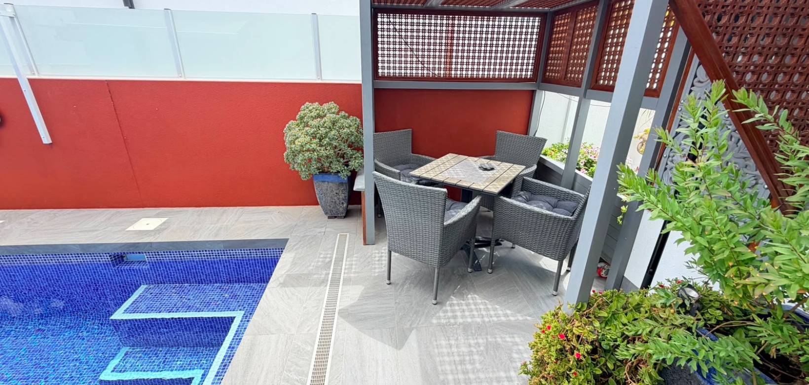Wederverkoop - Villa - Los Montesinos - La Herrada