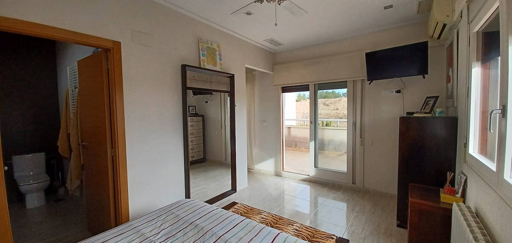 Wederverkoop - Villa -  - Monovar