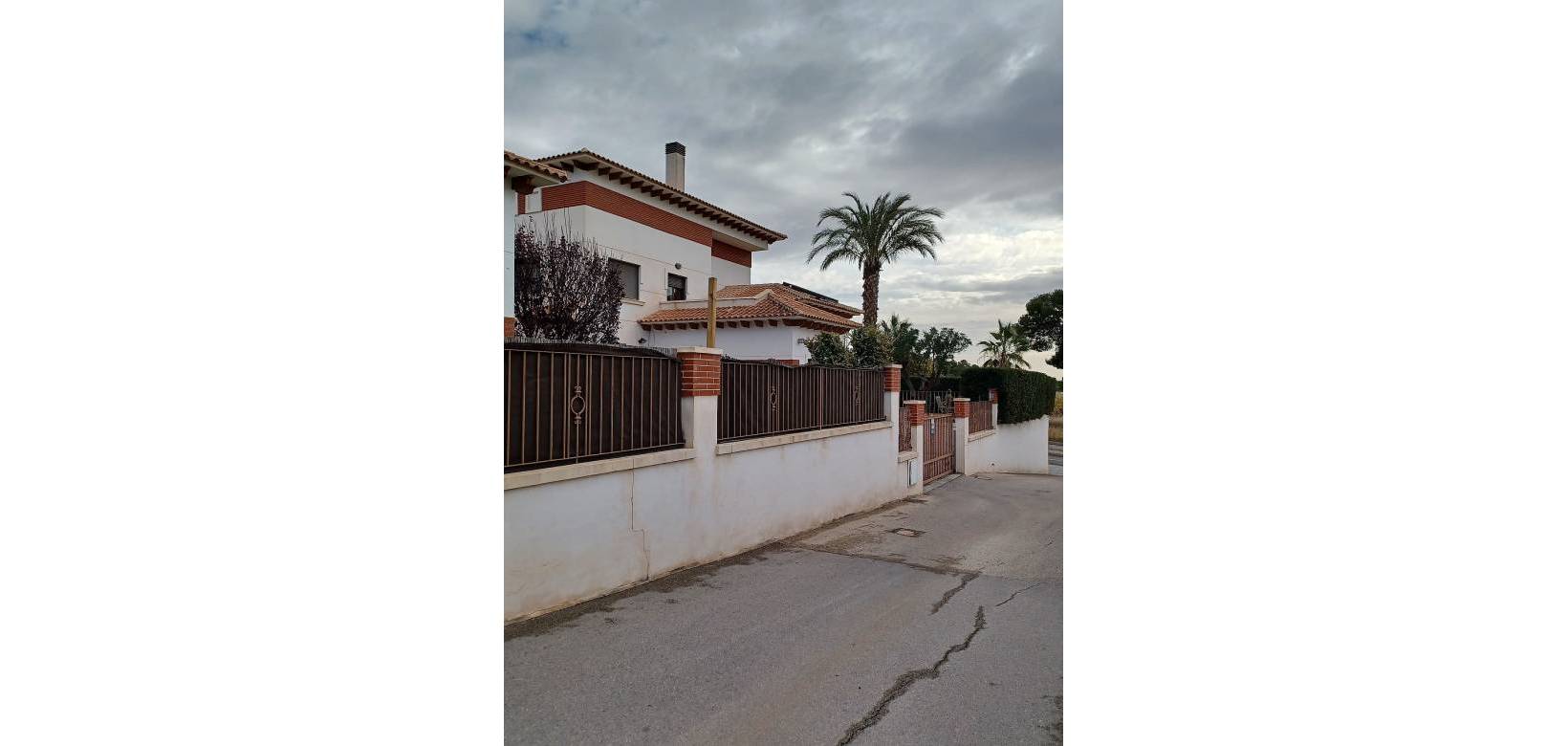 Wederverkoop - Villa -  - Monovar