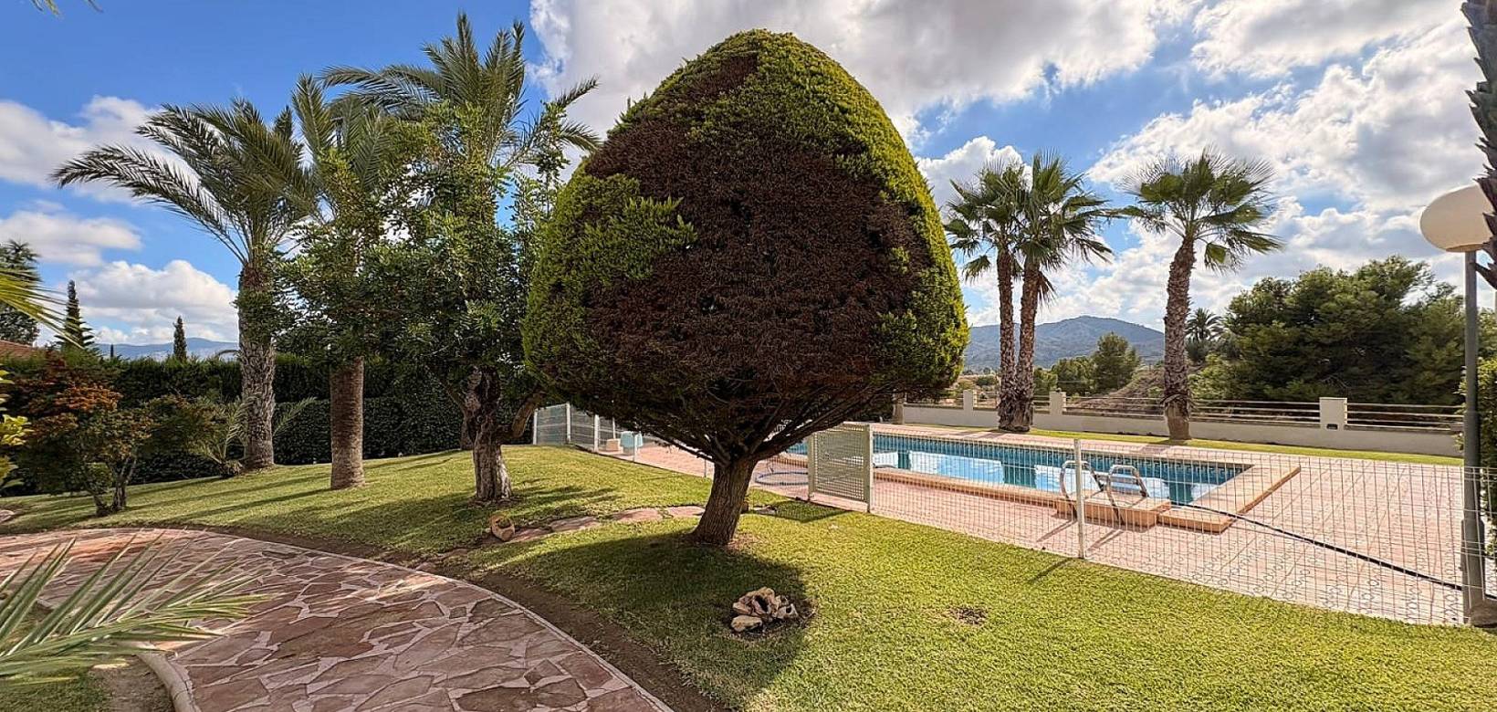 Wederverkoop - Villa -  - Monovar