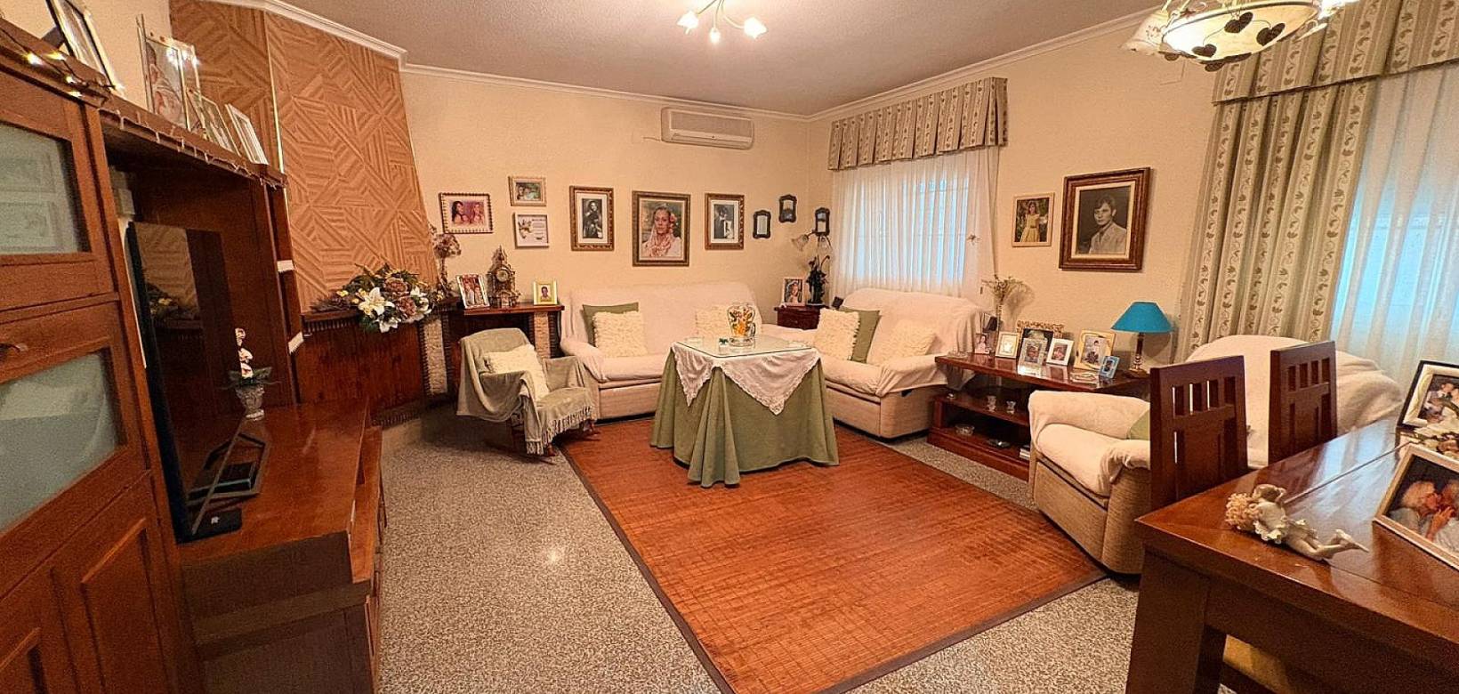 Wederverkoop - Villa -  - Monovar