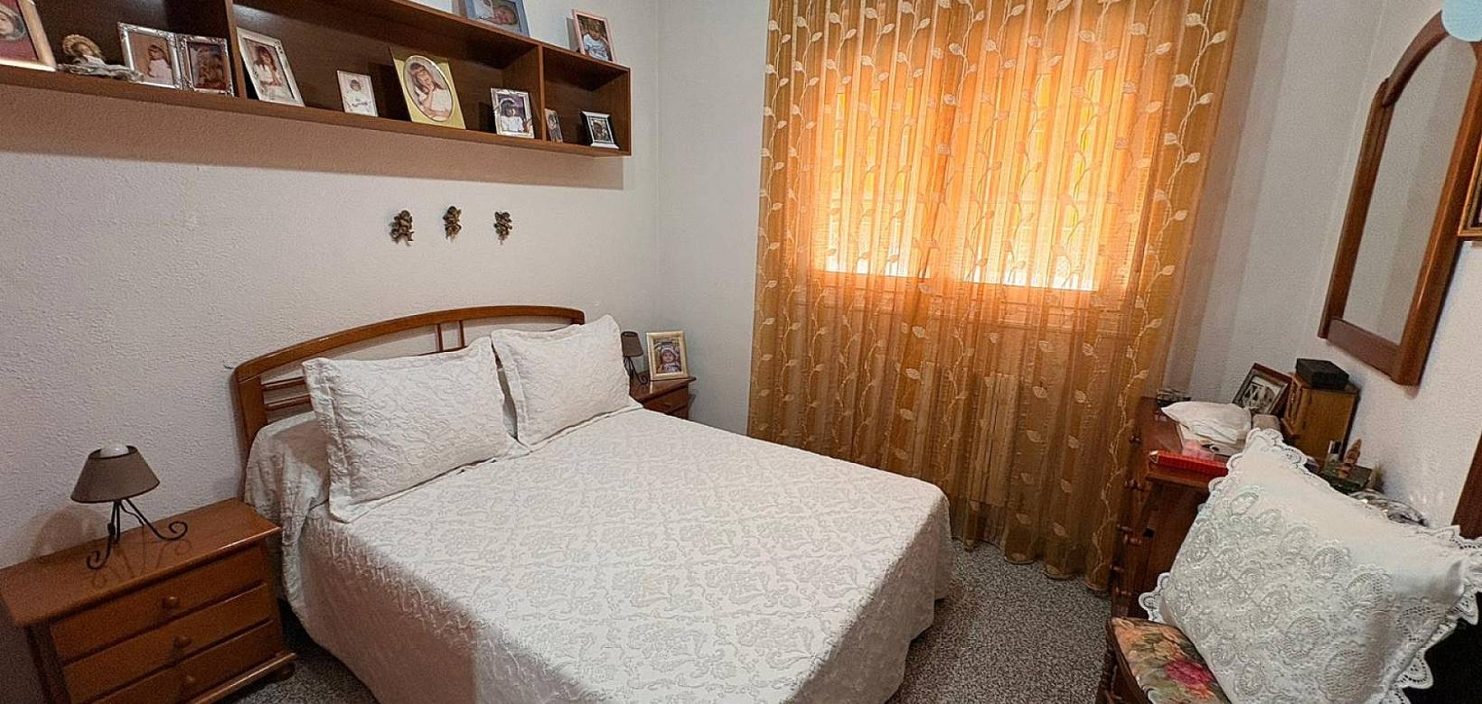 Wederverkoop - Villa -  - Monovar