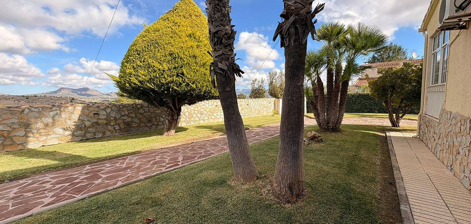 Wederverkoop - Villa -  - Monovar