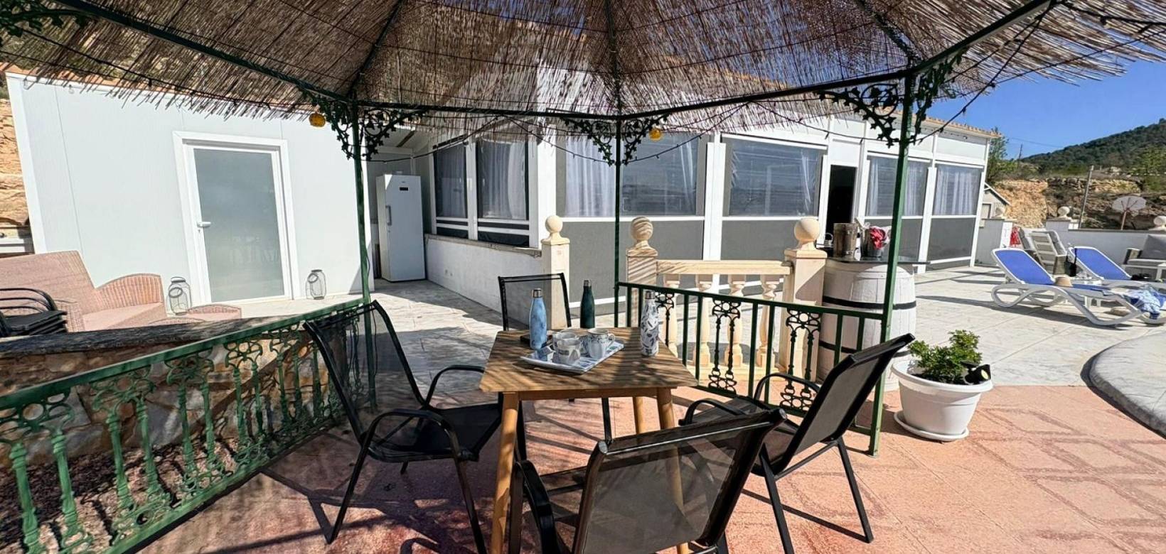 Wederverkoop - Villa -  - Monovar