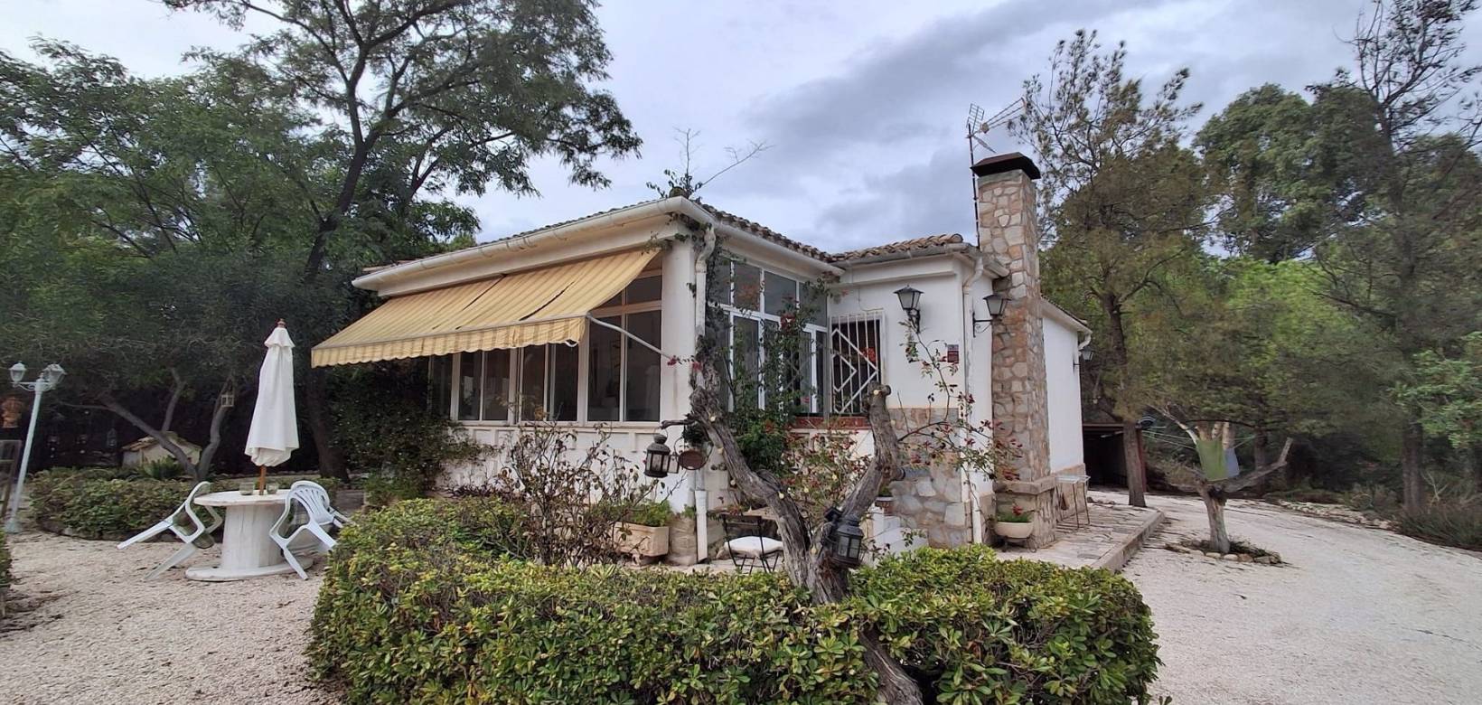Wederverkoop - Villa -  - Monovar