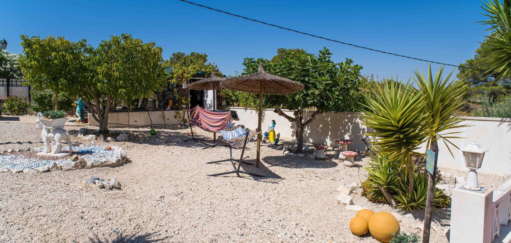 Wederverkoop - Villa - Pinoso - El Manyar