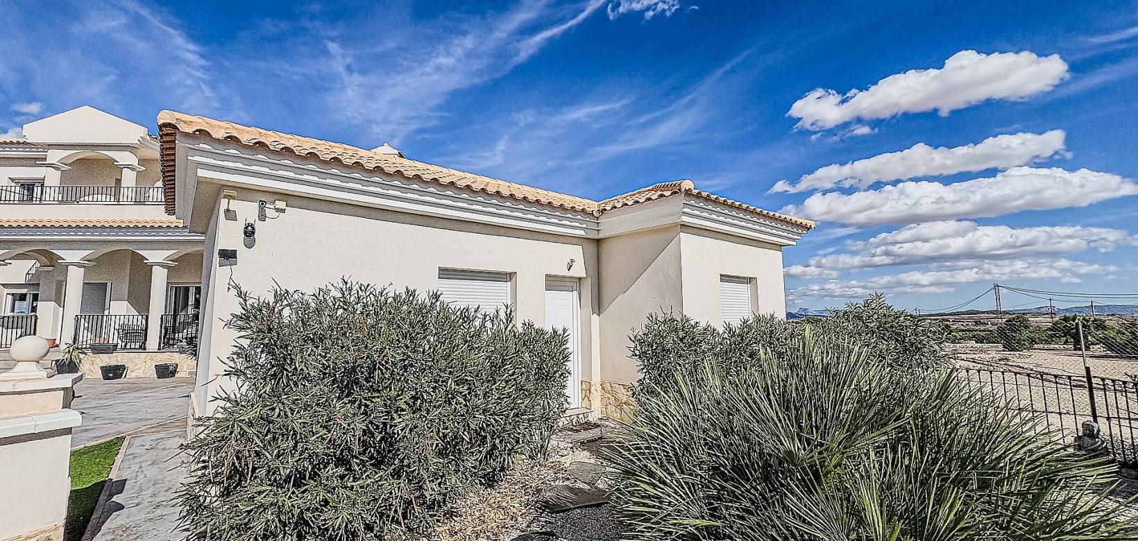 Wederverkoop - Villa - Pinoso - 