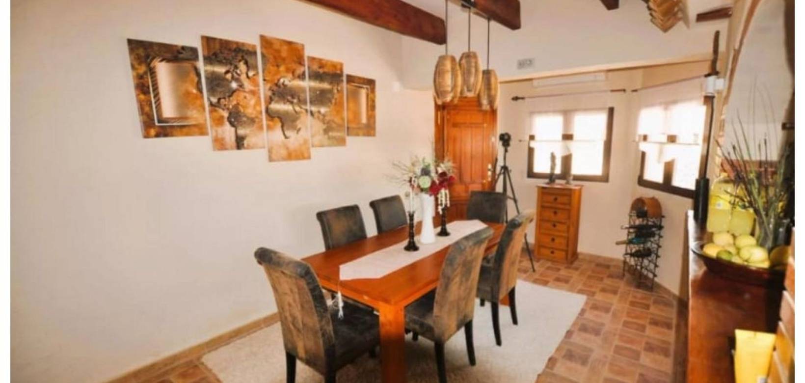 Wederverkoop - Villa - Pinoso - 