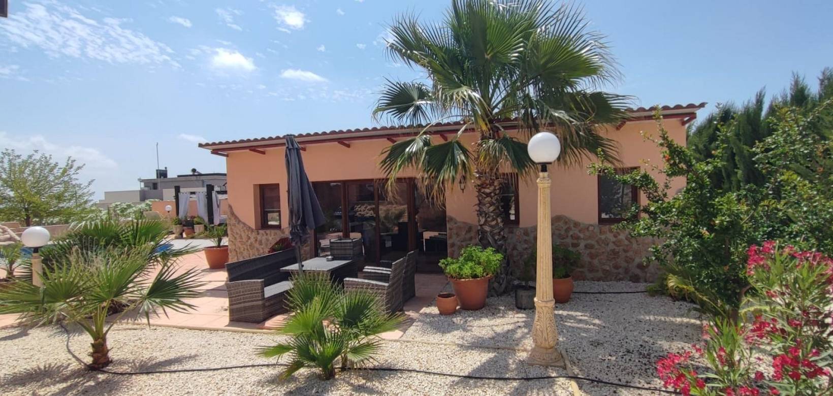 Wederverkoop - Villa - Pinoso - 
