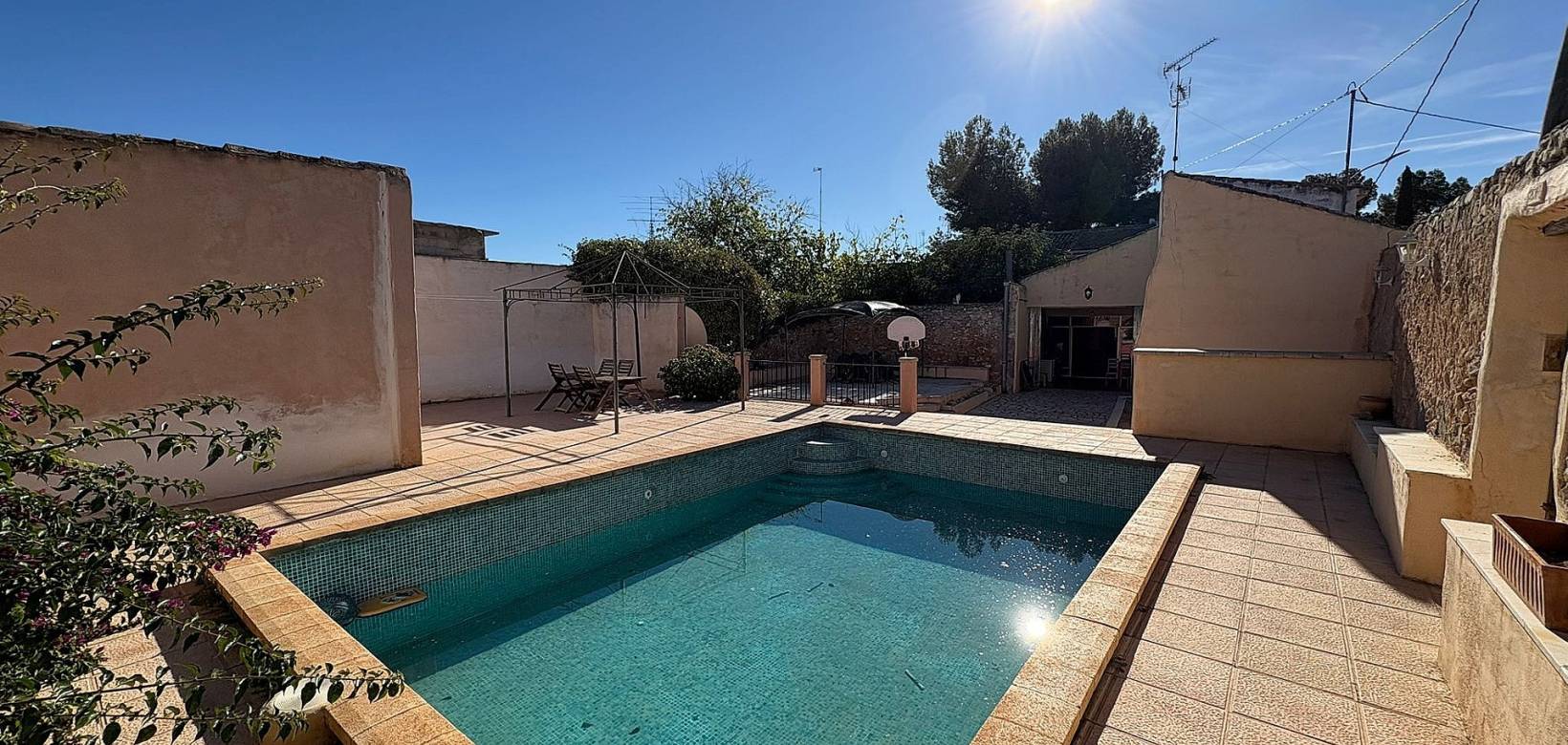 Wederverkoop - Village house -  - Monovar