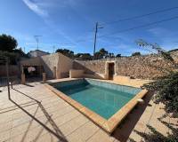 Wederverkoop - Village house -  - Monovar