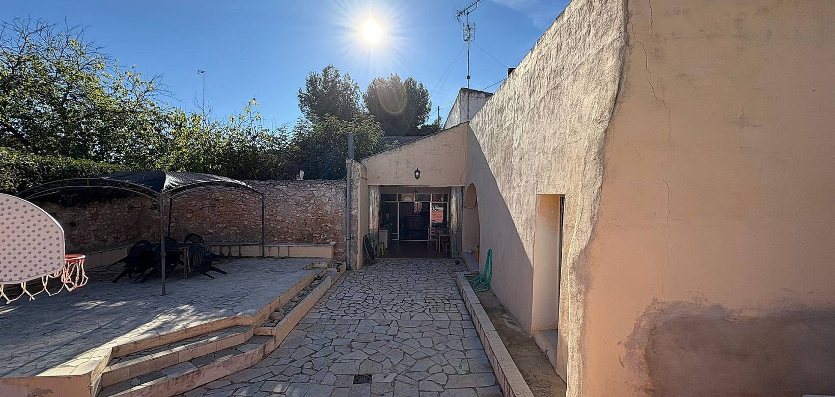 Wederverkoop - Village house -  - Monovar