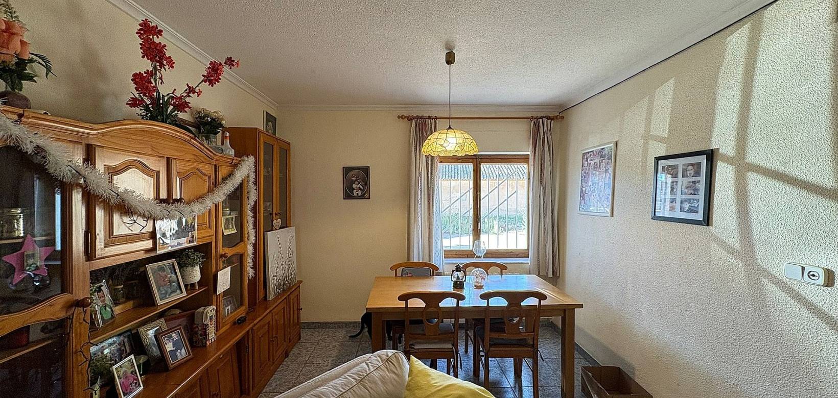 Wederverkoop - Village house -  - Monovar