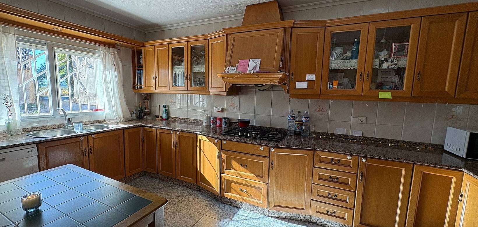 Wederverkoop - Village house -  - Monovar