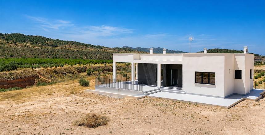 New-build villa in Macisvenda with swimming pool included