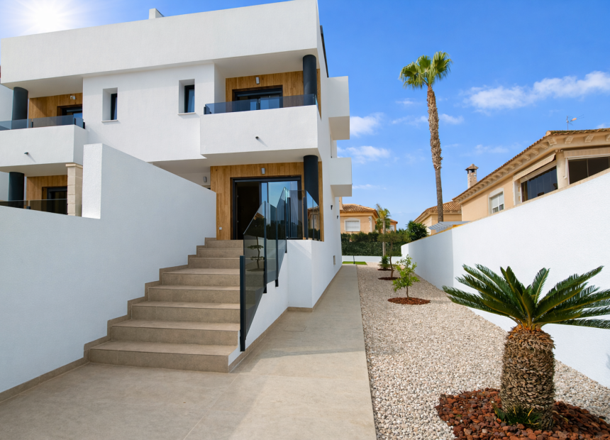 Découvrez votre maison de rêve à Benferri : des maisons mitoyennes modernes avec piscine privée