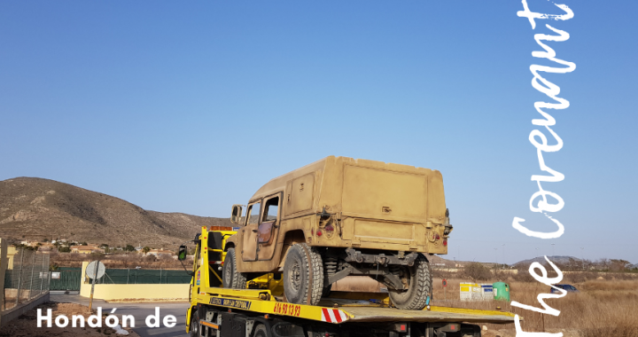 Wist je dat Hondón de los Frailes als decor diende in de film The Covenant van Guy Ritchie, met Jake Gyllenhaal in de hoofdrol? 