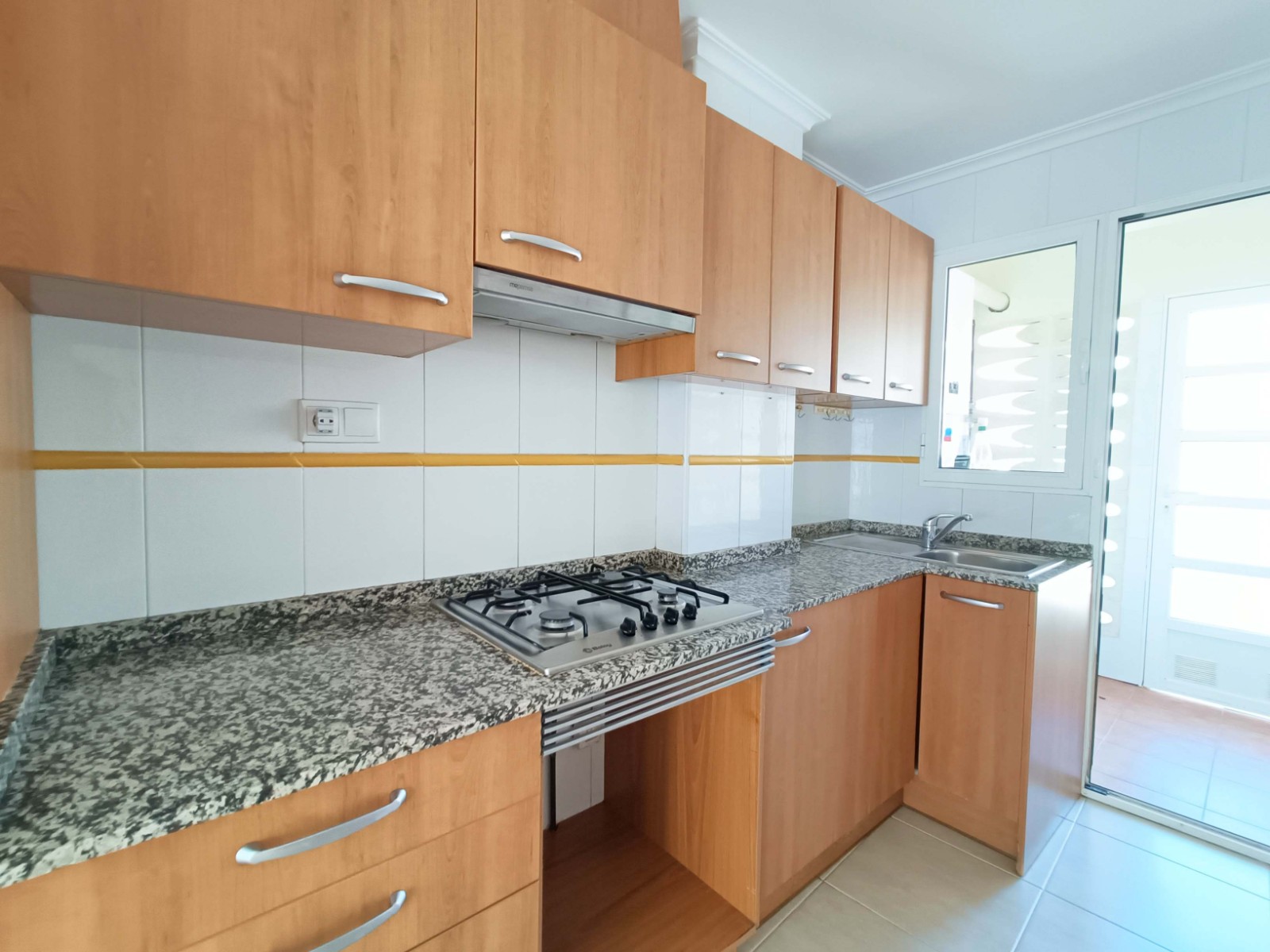 Apartment 3 Bedrooms Hondón de los Frailes with Solarium and Pool