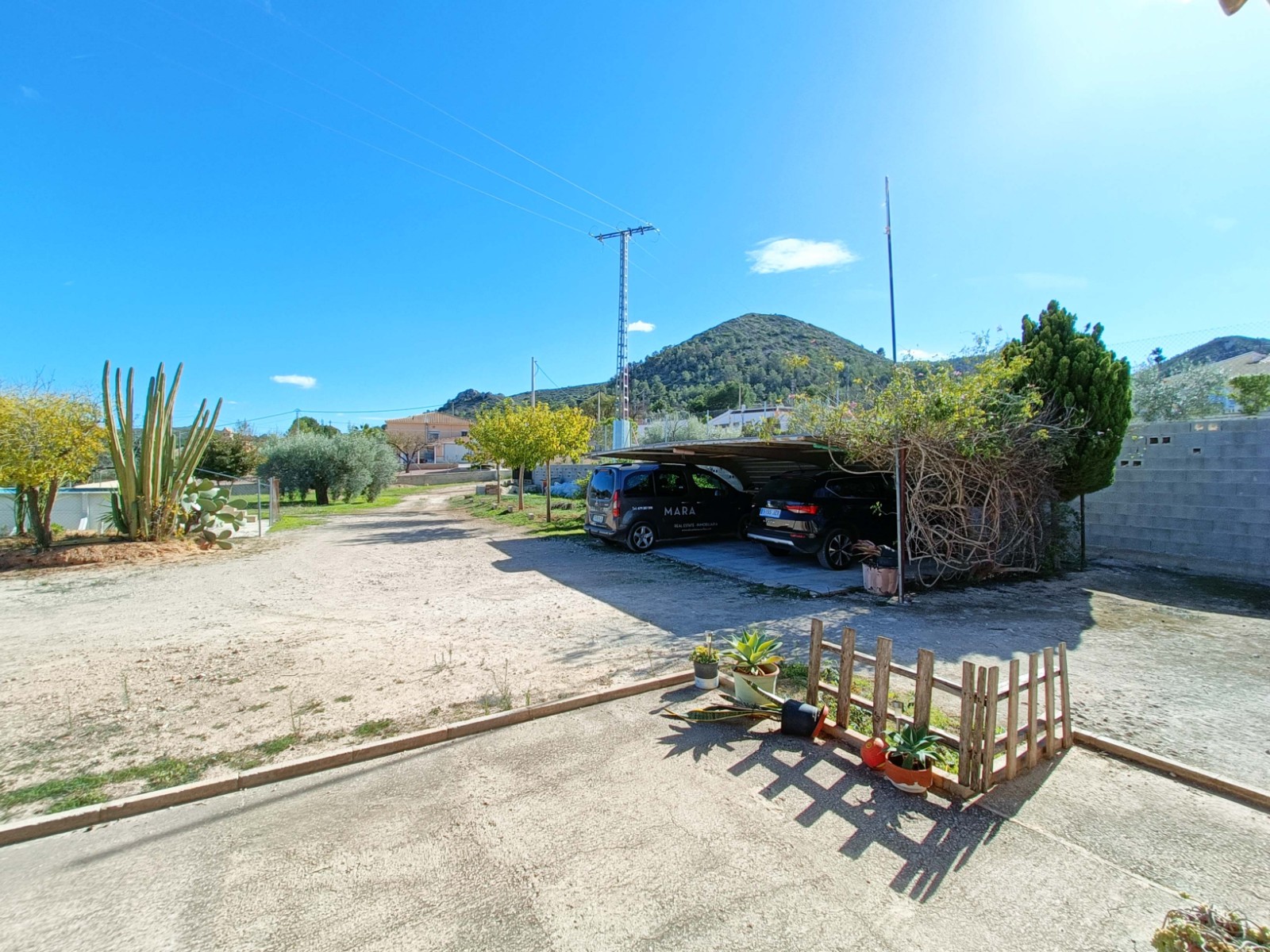 Vrijstaande villa te koop in Hondón de los Frailes