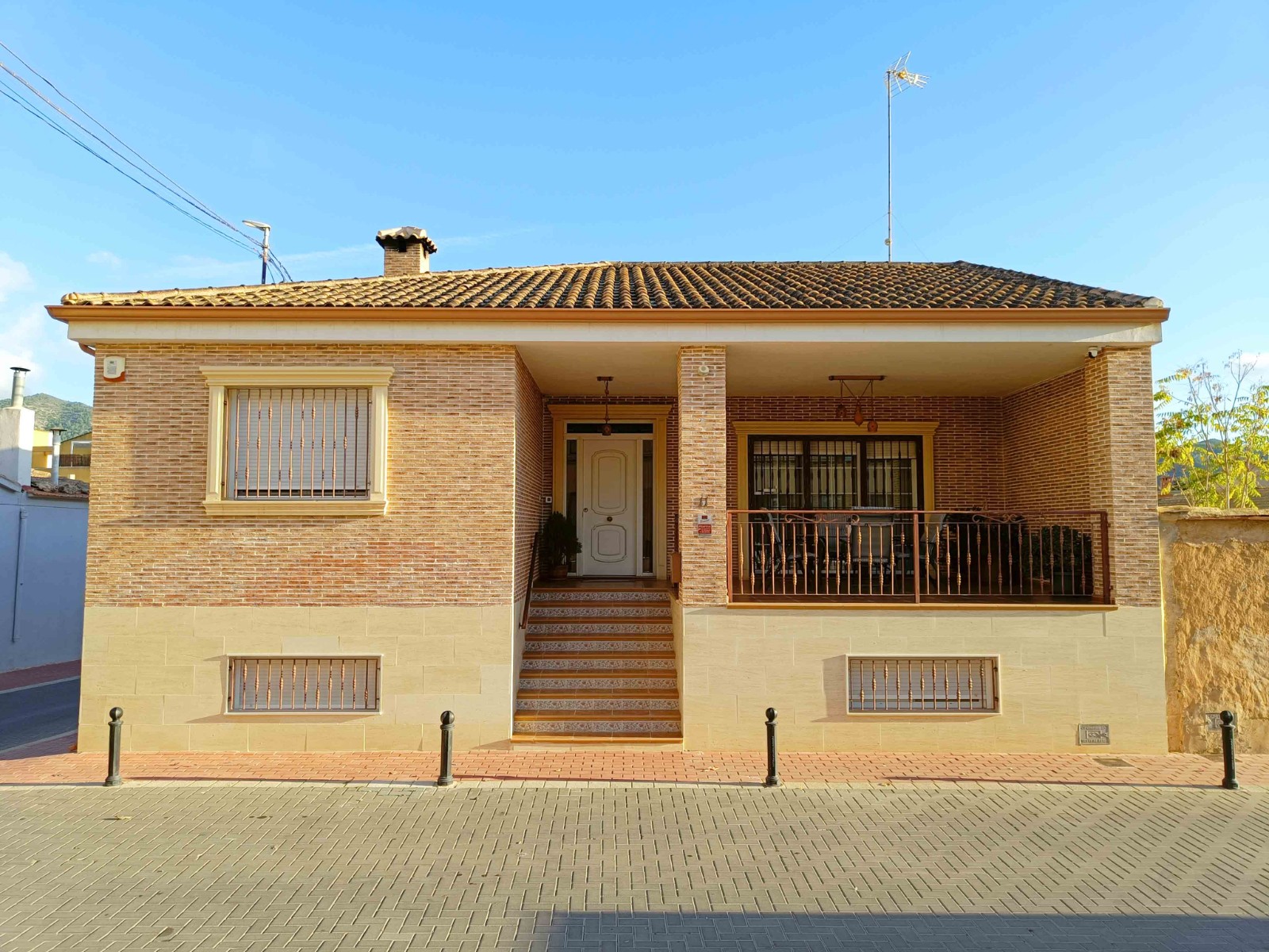 Stadswoning te koop in Hondón de los Frailes