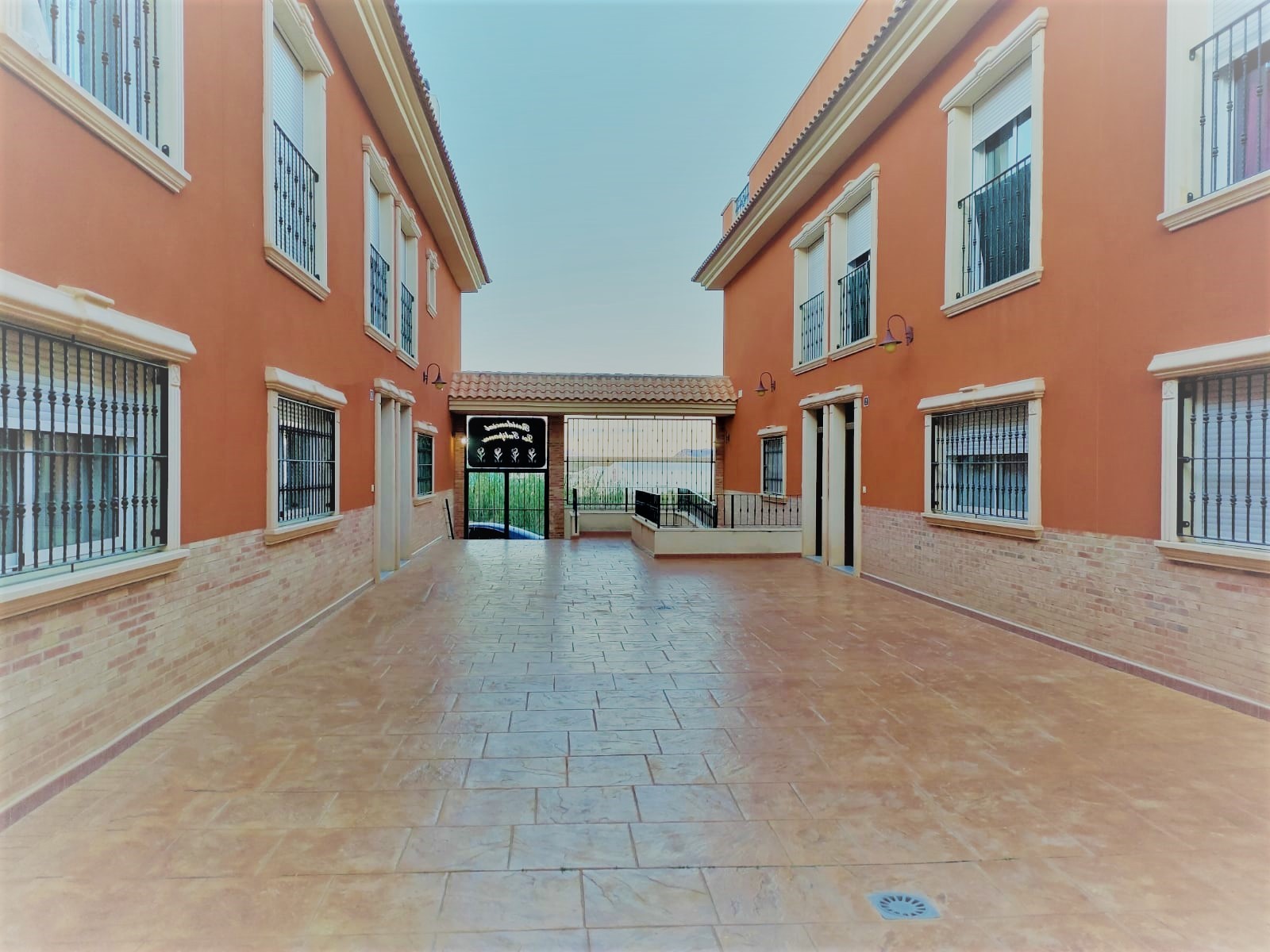 Townhouse in Aspe central in Alicante Property
