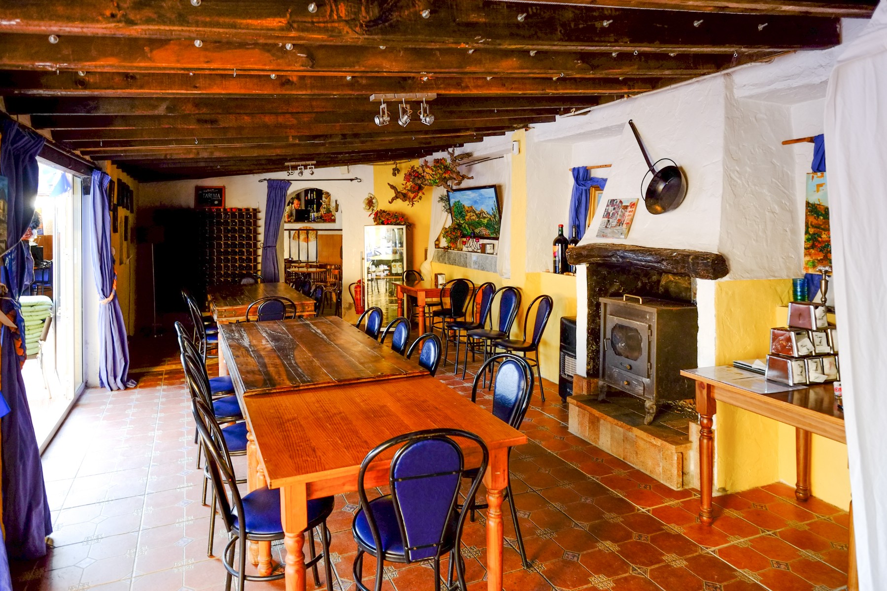 6 bedroom Country house in Barbarroja