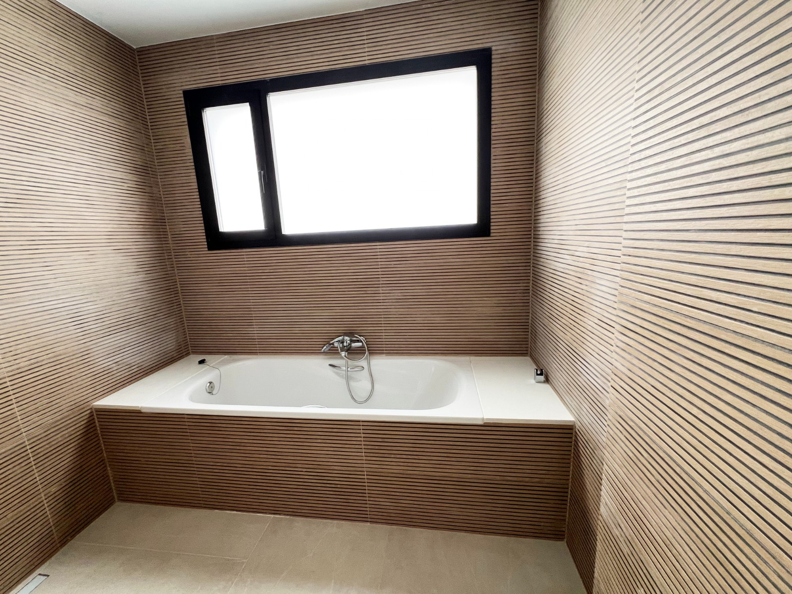 New Build Villa 3 Bedrooms Aspe with Pool and Large Plot