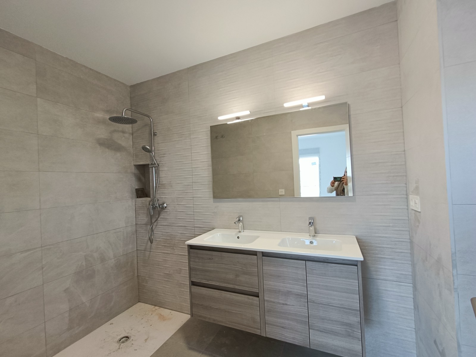 New Build Villa 3 Bedrooms Pinoso with Pool and Extensive Plot